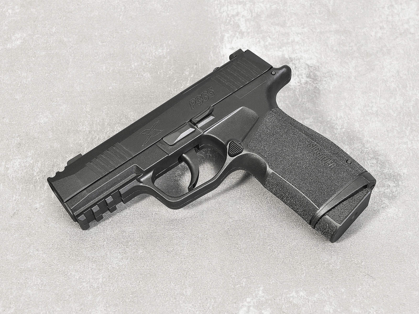 ParaBellum P365 X-MACRO Comp スタイル コンバージョンキット. (EMG SMP対応)