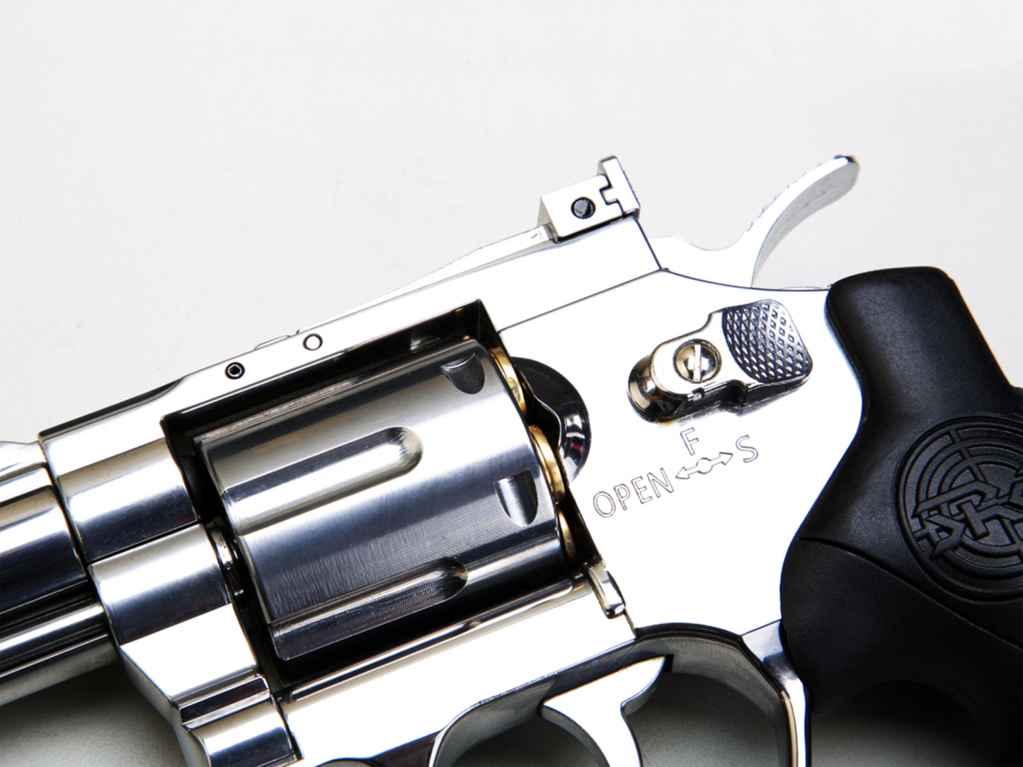 SRC TITAN 4INCH CO2 Airsoft Revolver.